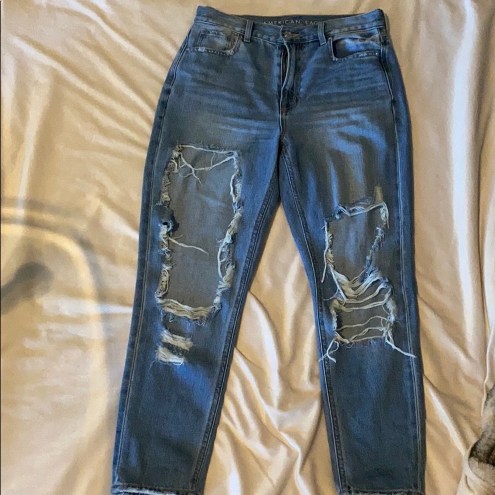 American eagle destroyed Mom Jean - 4 short
